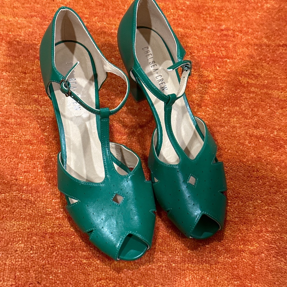 Chelsea Crew Sergi Pumps Open Toe Green Sandles Style Shoes! NWT 9.5